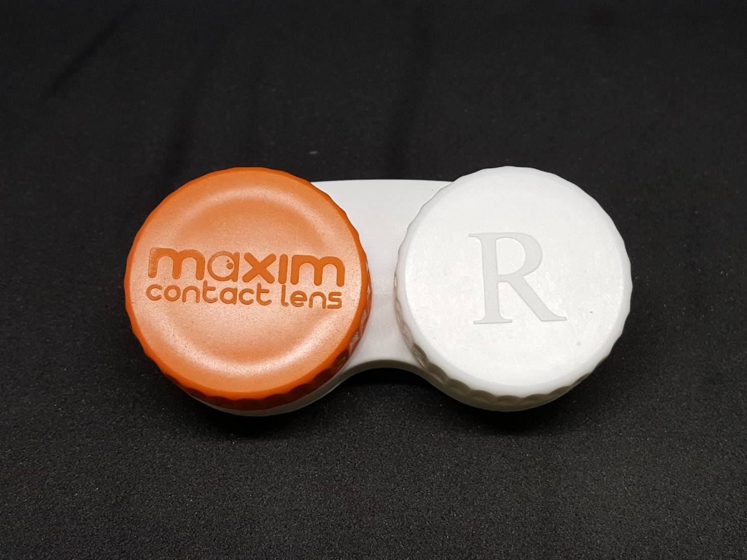 contact lens case 002